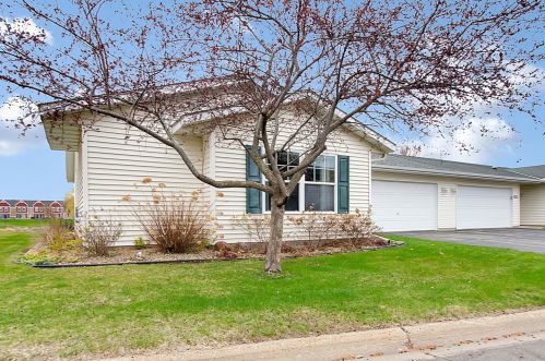 1406 Presidential Dr, Waterford, MN 55057-3551