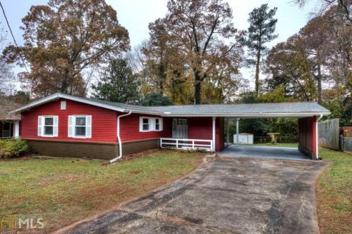 2180 Pawnee Dr, Marietta, GA 30067-7361