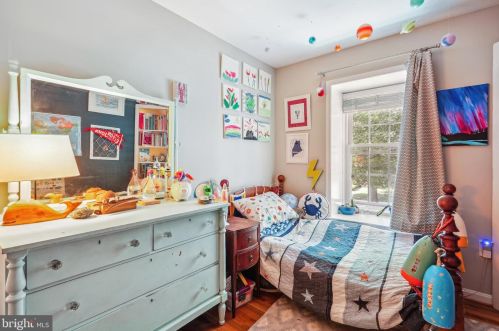 5269 Bradgen Ct, Springfield VA  22151-3524 exterior