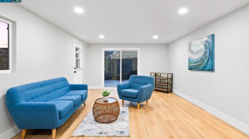 1555 Thrush Ave, San Leandro CA  94578-2045 exterior