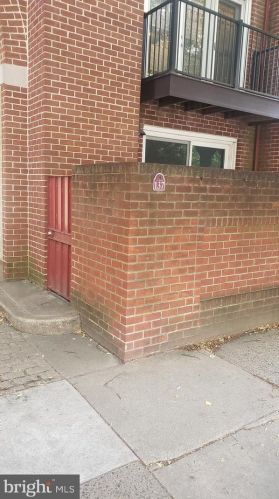 135 22nd St, Philadelphia, PA 19103-1046