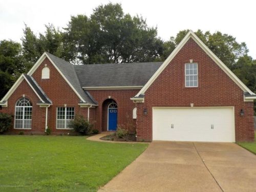 7470 Brittnay Dr, Southaven, MS 38672-8359