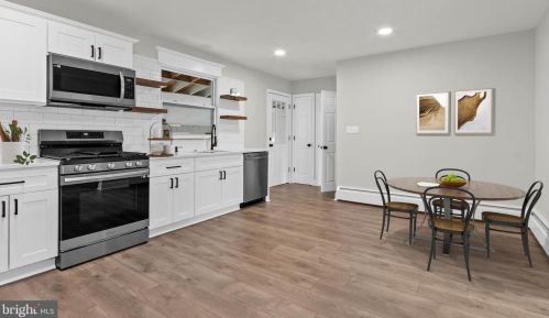 620 Woodbury Rd, Pitman, NJ 08071-1638