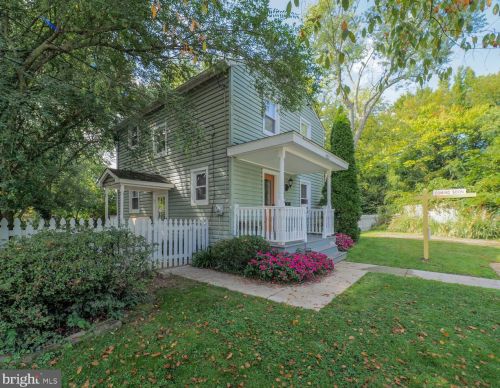 422 Ford St, Aberdeen, MD 21001-3327