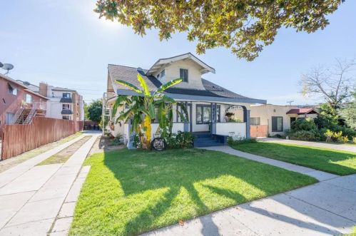 426 Ivy St, Glendale CA  91204-1012 exterior