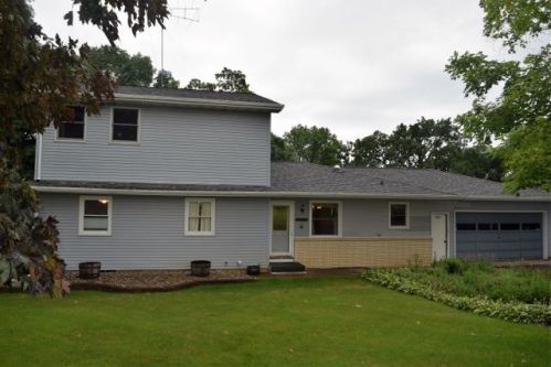 8715 Reitz Lake Rd, Minnetrista, MN 55387