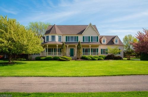 100 Hixson Rd, Flemington, NJ 08822-7066