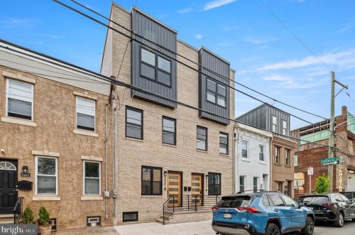 2459 Gaul St, Philadelphia PA  19125-3022 exterior