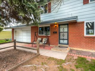 6924 Dexter St, Denver, CO 80022-2342