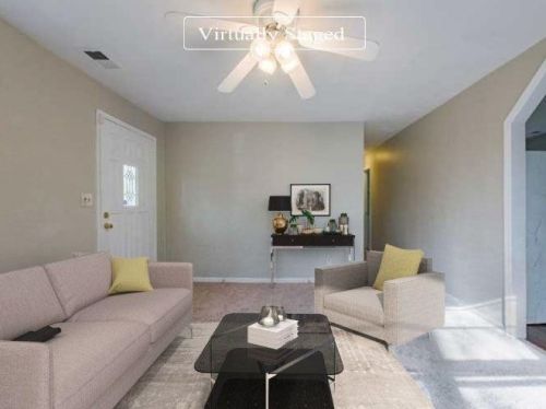5770 Mallory Rd, Atlanta, GA 30349-2744