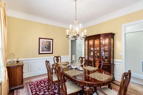 1512 Markan Dr, Atlanta GA  30306-2226 exterior