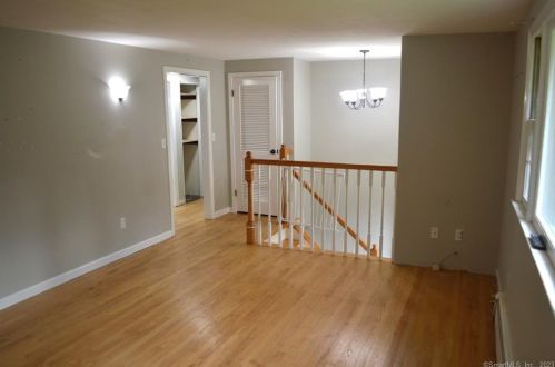 274 Webb Cir, Upper Stepney CT  06468-1452 exterior
