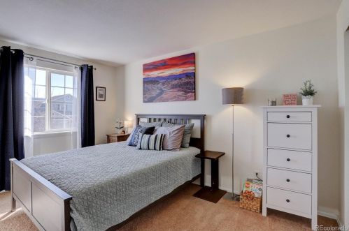 6067 Quatar Way, Aurora CO 80016-7134 exterior