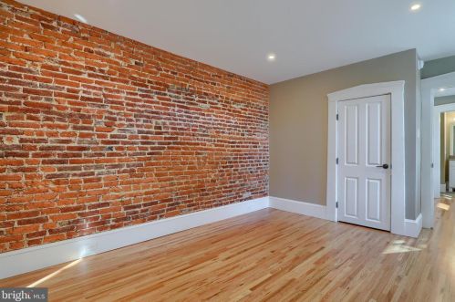 26 Vine St, Lancaster PA  17603-5259 exterior