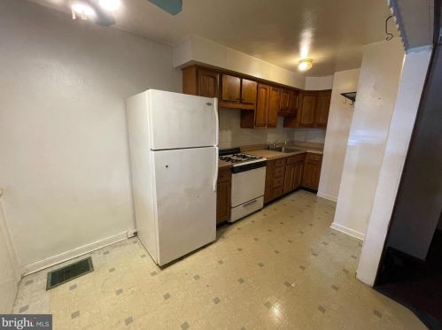 5241 Ditman St, Philadelphia, PA 19124-2035