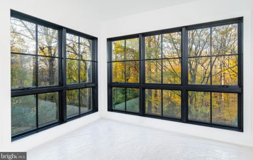 603 Gravers Ln, Philadelphia PA 19118-2806 exterior