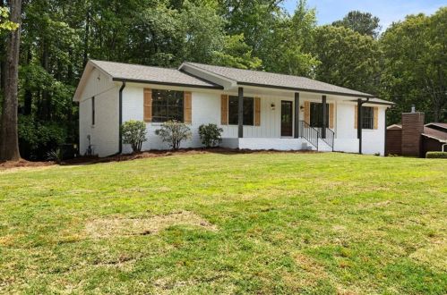 3406 Mill Stream Ln, Marietta, GA 30060-6218