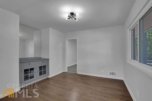 3007 Dogwood Dr, Atlanta GA  30344-3905 exterior