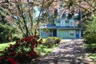 29746 128th Ave, Vashon, WA 98070-8806