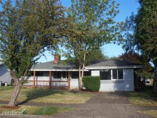 2845 Ferry St, Eugene OR  97405-3633 exterior