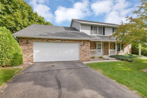2540 Colony Cir, Saint Cloud, MN 56303-1338
