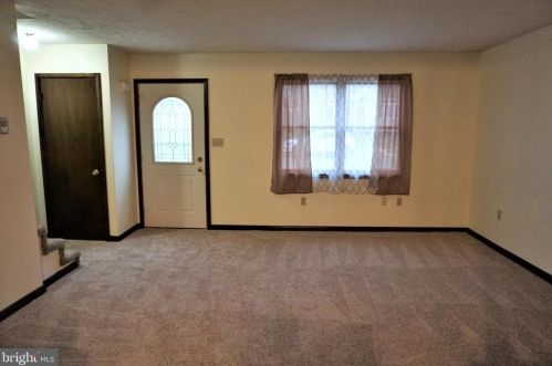 21 5th St, Hanover, PA 17331-2109