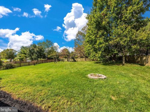 204 Mina Dr, Middletown, MD 21769-7829