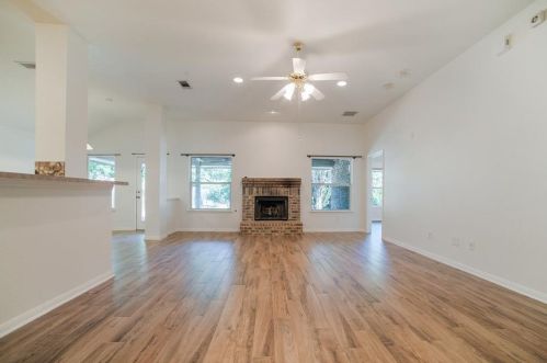 15624 Fisher Is Dr, Austin TX  78717-3833 exterior