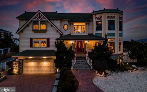 14 29th St, Barnegat Light, NJ 08006-1468