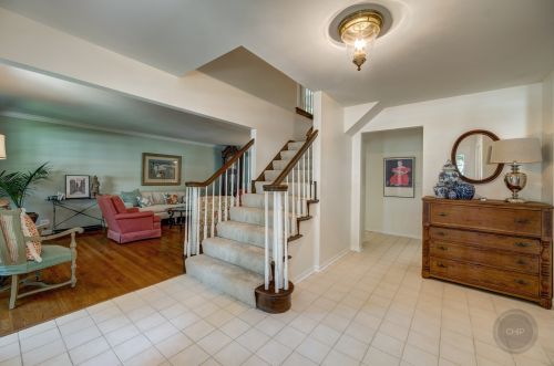 621 Joshua Ct, Naperville, IL 60540-6329