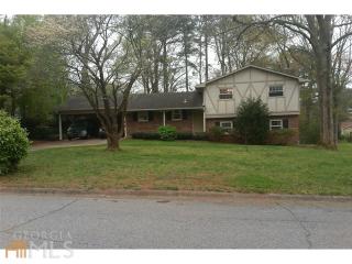 1615 Idlehour Dr, Tucker, GA 30084-7810