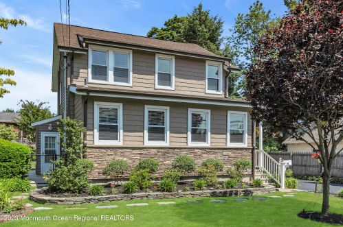 42 Appleton Ave, Leonardo, NJ 07737-1234