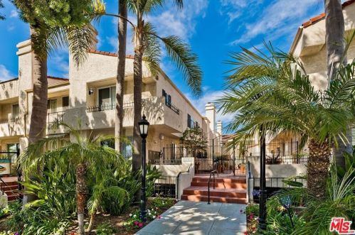 2405 34th St, Santa Monica, CA 90405-2135