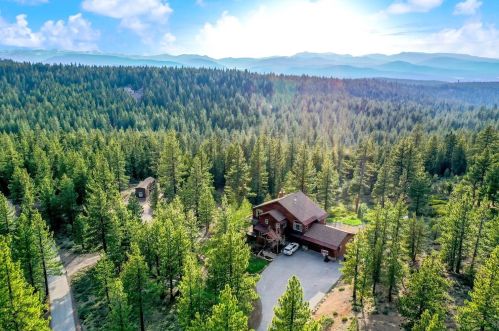 16125 Martis Peak Rd, Truckee CA  96161-1485 exterior
