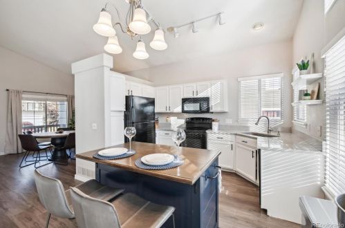 21264 Belleview Pl, Denver CO  80015-6406 exterior