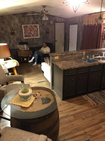 166 Clanies Loop Rd, Robbins, NC 27325-8459