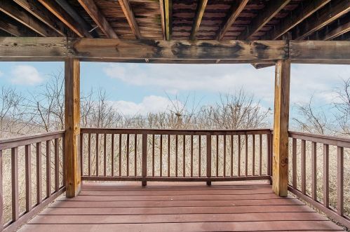 231 Hastings St, Cincinnati OH 45219-1420 exterior