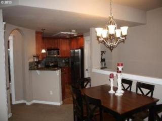 3270 Summerlinn Dr, West Linn OR  97068-5193 exterior