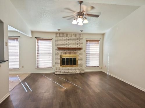 304 Mcclendon Dr, Webberville TX  78621-1104 exterior