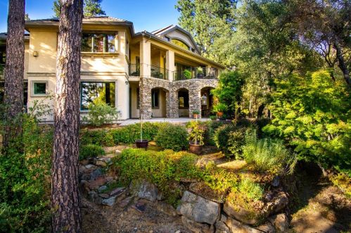 1461 Lodge View Dr, Meadow Vista, CA 95722-9359