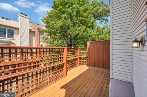 6502 Serenade Pl, Springfield, VA 22150-4259
