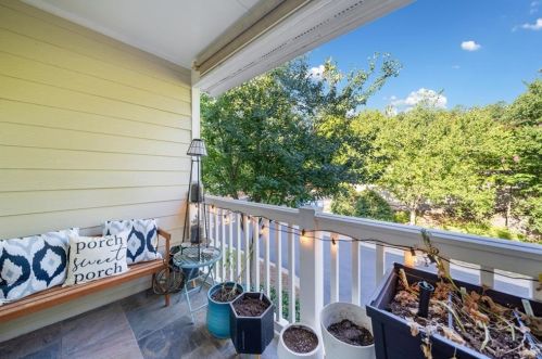 106 Spg Hts Ln, Smyrna GA  30080-3757 exterior