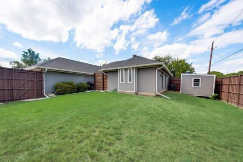 2046 Greenstone Trl, Carrollton TX 75010-4140 exterior