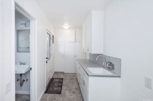 1828 Canada Blvd, Glendale CA  91208-2610 exterior