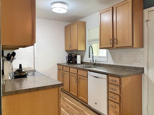 325 Goodrich Ave, Saint Paul MN  55102-2703 exterior