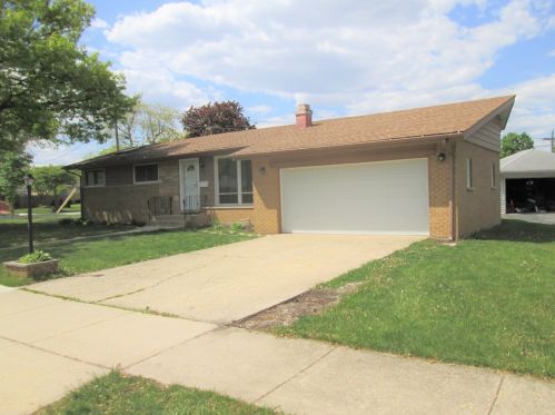 500 Palmer Ave, Addison, IL 60101-4013