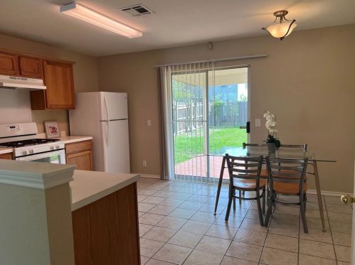 16024 Hamilton Point Cir, Webberville TX  78653-5269 exterior