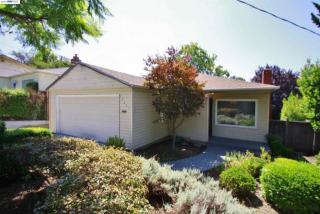 24667 2nd St, Hayward, CA 94541-6821
