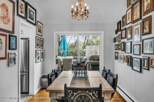 37 Walnut Ave, Tinton Falls NJ 07701-6132 exterior