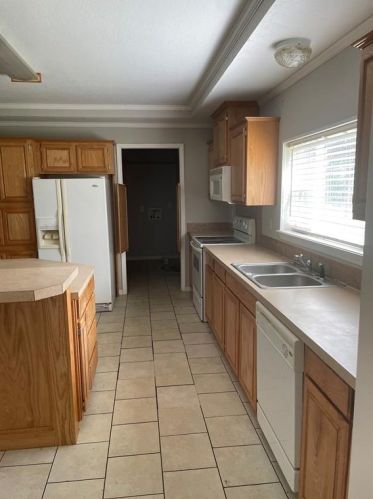 6286 Private Road 2065, Middleton, TX 75833-3234
